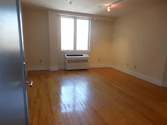 Rented by Urban Realty NYC