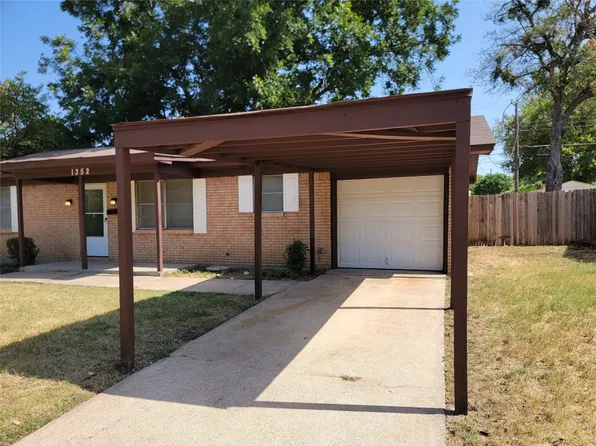 1352 E Anthony St, Fort Worth, TX 76115