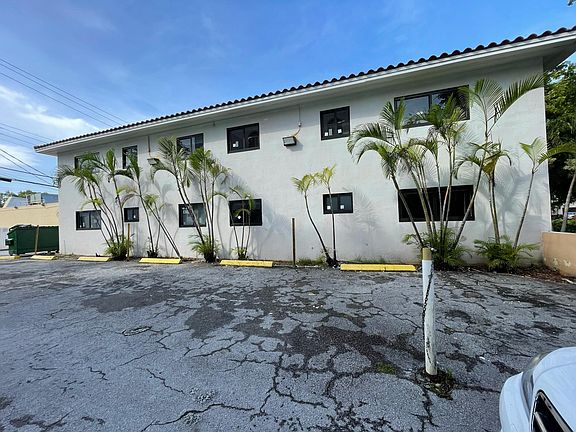 2nd image of 1101 Madruga Ave #0