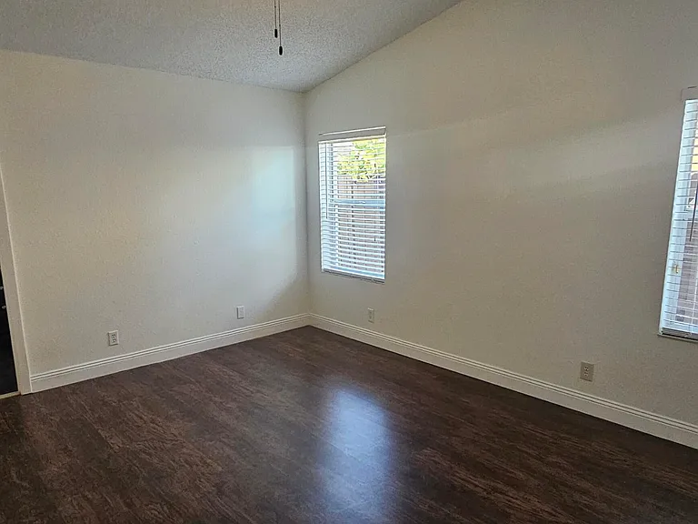 10780 Cypress Lake Ter — Photo 4