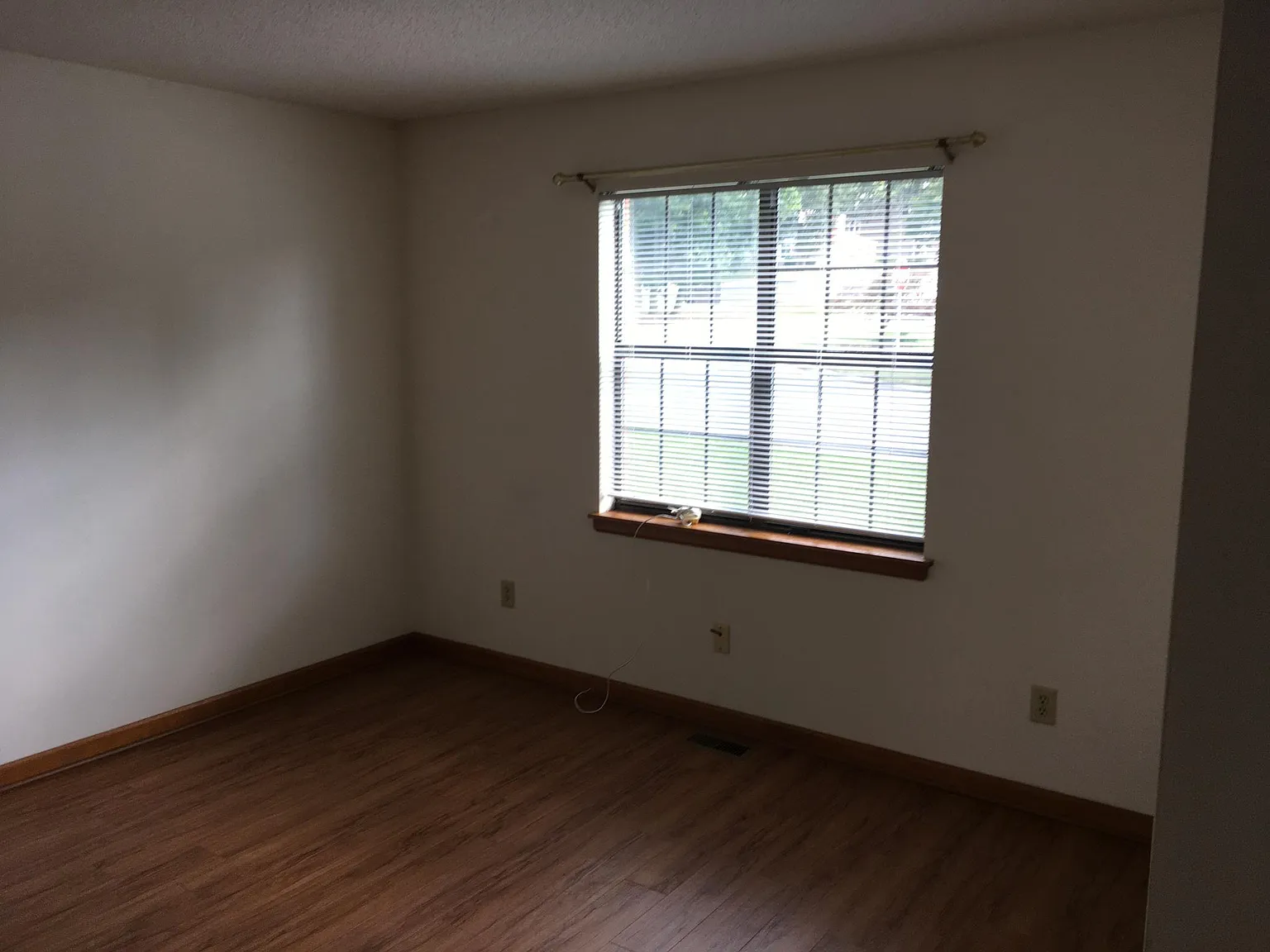 1 bed, 720 sqft, $900 — Photo 4