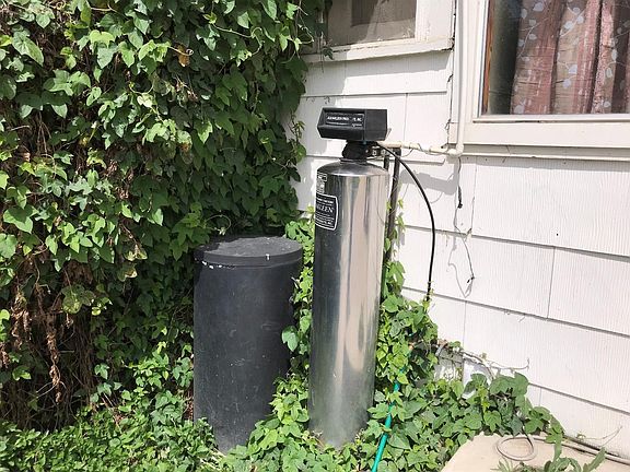 5th image of 2332 E Floradora Ave