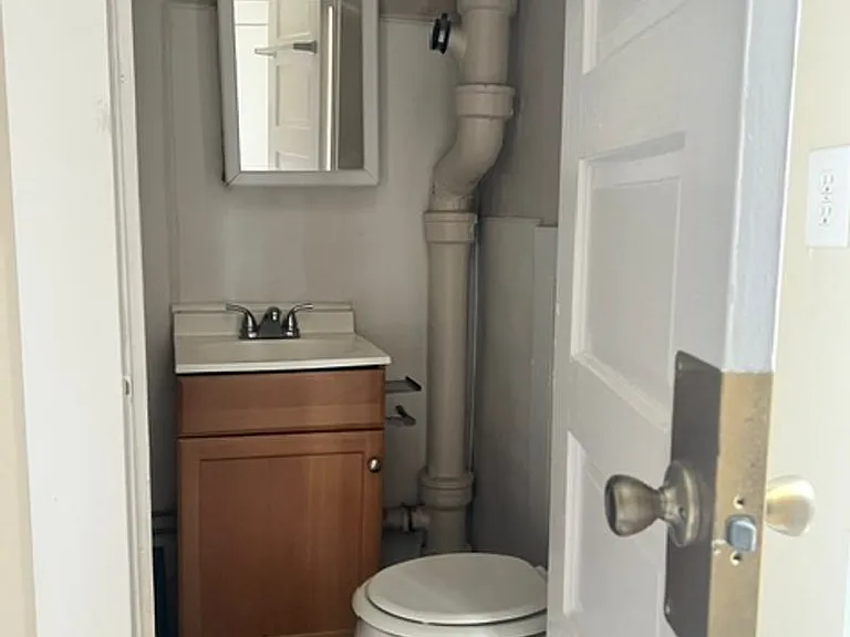 1201 Columbia Ave — Photo 10