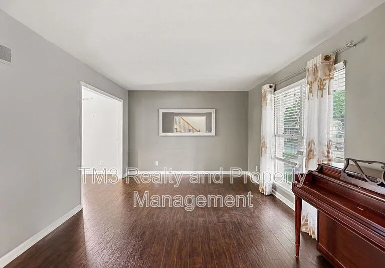 16616 W 144th St — Photo 16