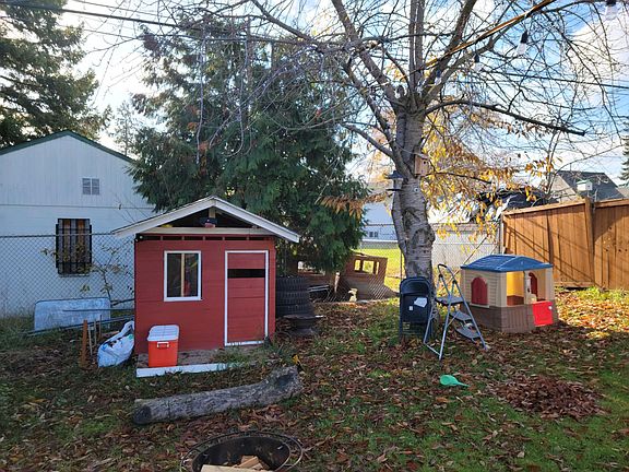 3rd image of 2212 E Dalke Ave