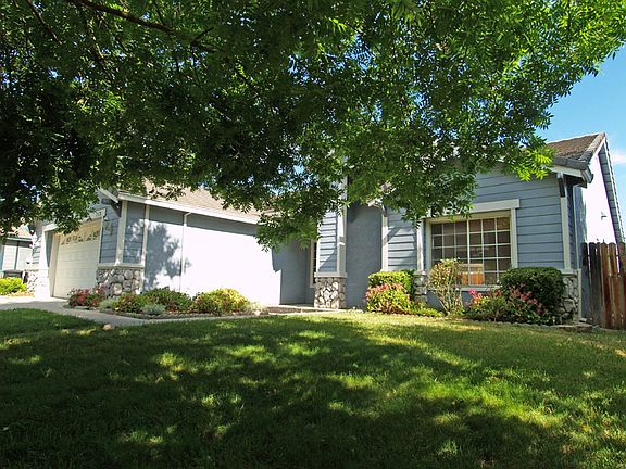 3rd image of 2521 Briarcliff Dr
