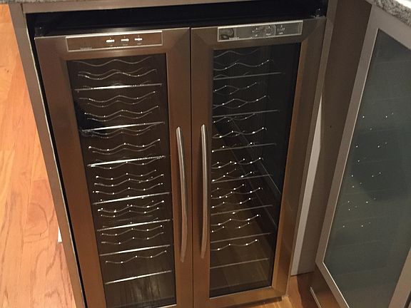 Wine Cooler in Wet Bar