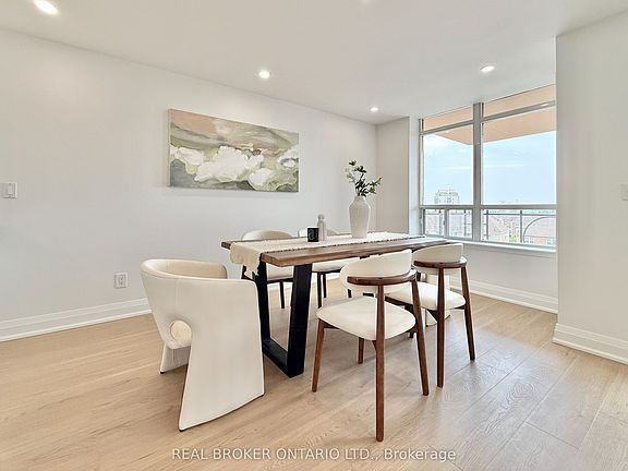 5th image of 130 Pond Dr #611