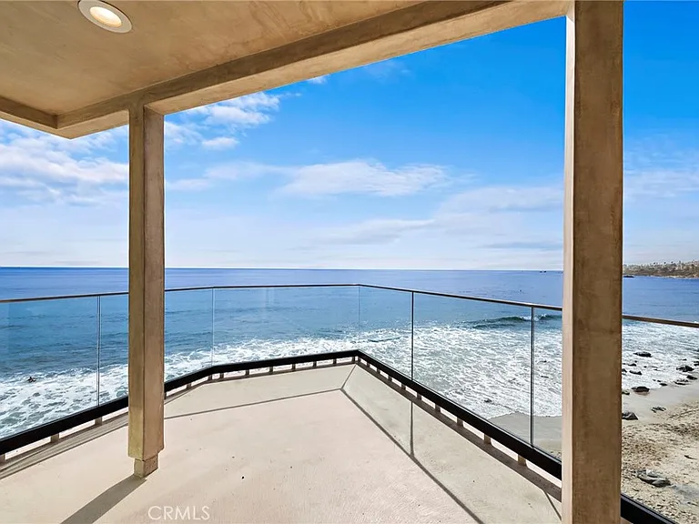 715 Oceanfront Front — Photo 9