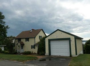 130 Canonicus St, Tiverton, RI 02878