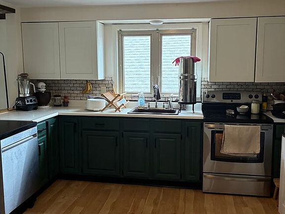 5th image of 8903 W Orchard St