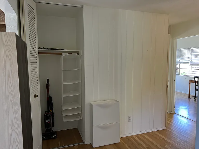 2344 Hilgard Ave — Photo 3