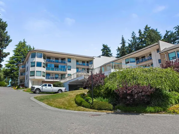 1350 Vidal St #405, White Rock, BC V4B 5G6