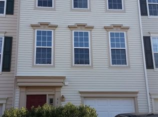 45481 Pine Trail Ter, Sterling, VA 20164
