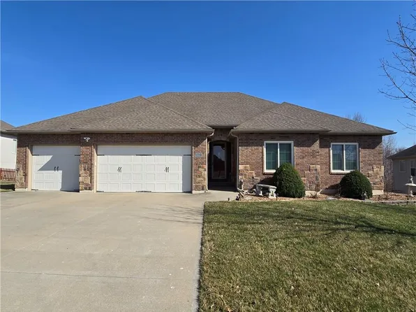 1219 Holland Sq, Warrensburg, MO 64093