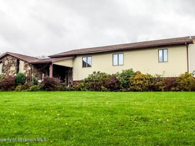 333 Griffin Pond Rd, Clarks Summit, PA, 18411