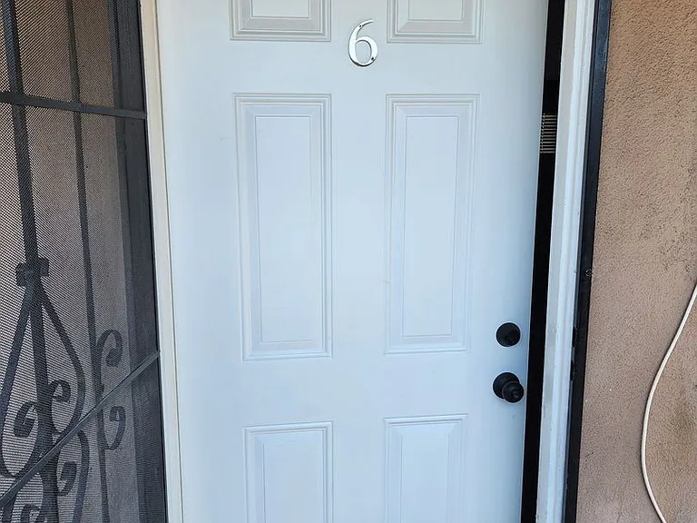 417 N Bush St — Photo 3