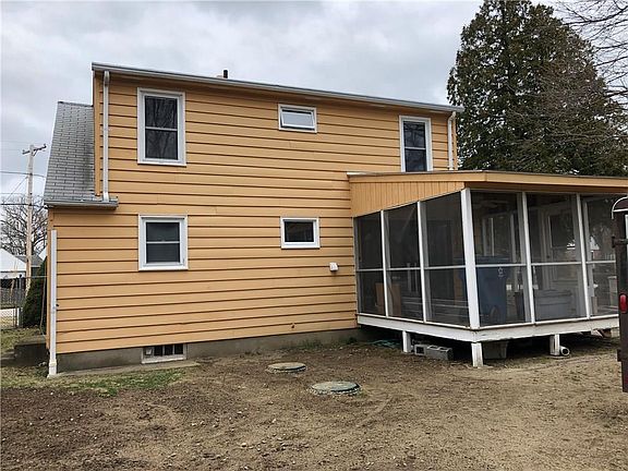 3rd image of 64 King Phillip Dr