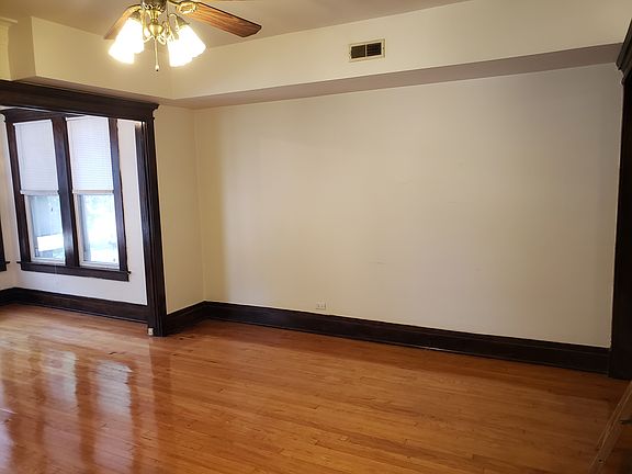 2nd image of 5836 N Glenwood Ave #1N