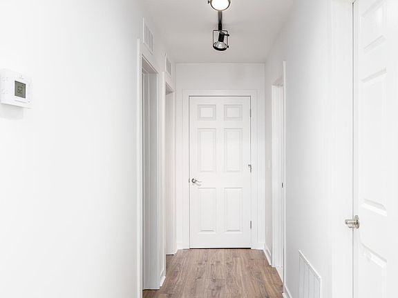 3rd image of 549 E Marshall St #2