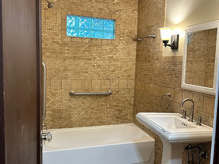6654 Agnes Ave — Photo 12