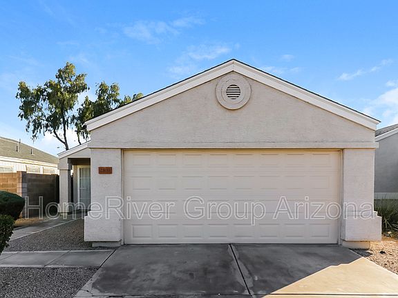 3rd image of 2831 W Campo Bello Dr