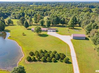 16807 E Kendall Rd, Mount Vernon, IL 62864