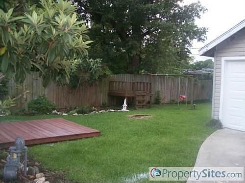 4th image of 3612 Avenue F