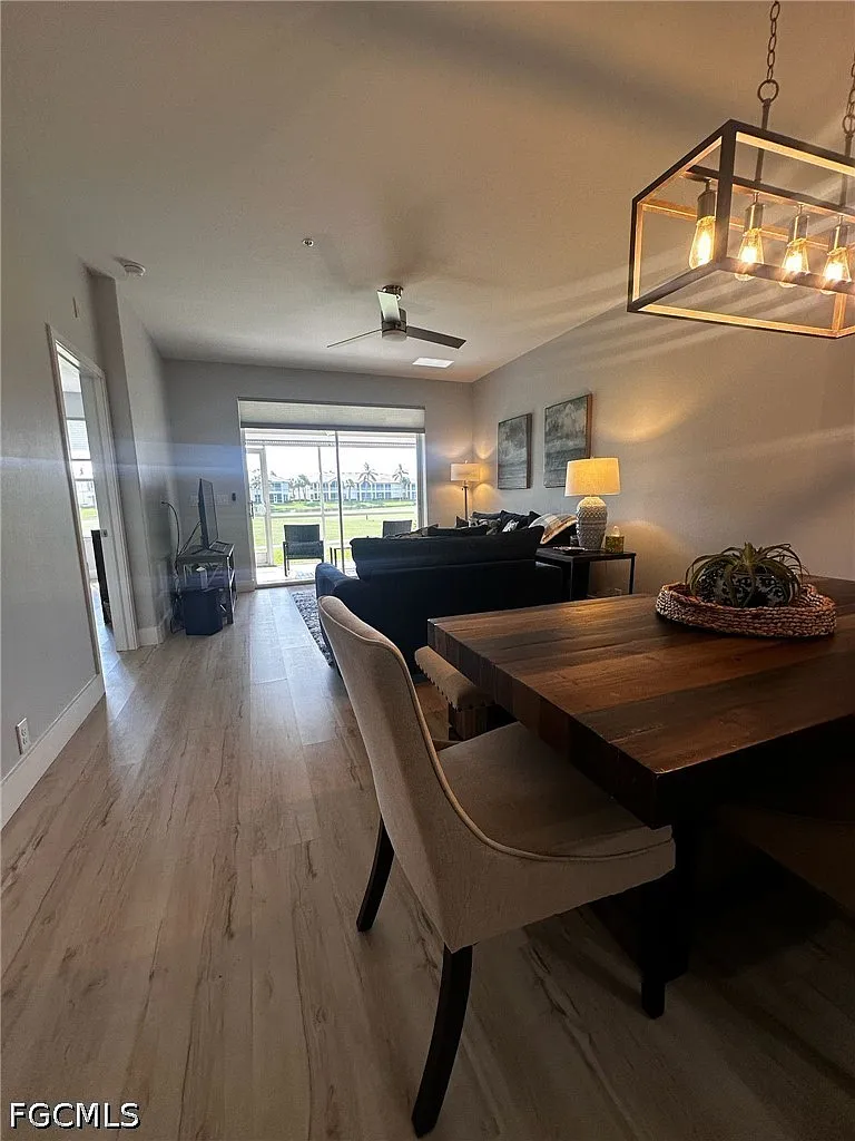 2 bed, 2.0 bath, 1068 sqft, $6,300 — Photo 1
