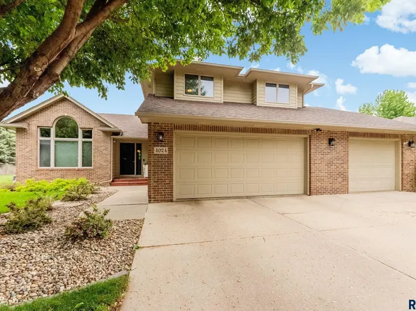 4024 S Brady Ct, Sioux Falls, SD 57103