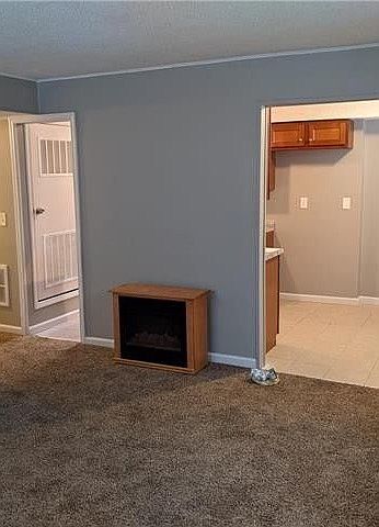 1st image of 900 S Lexington St #B