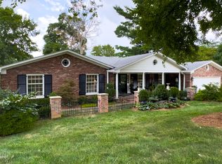 1521 Thackeray Dr, Louisville, KY 40205