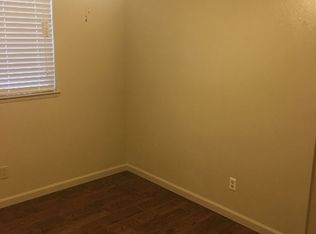 4819 W Cypress Ave, Visalia, CA 93277