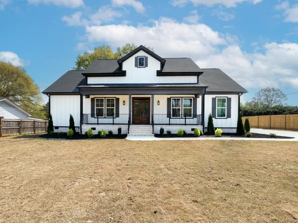 123 Bangor St, Mauldin, SC 29662