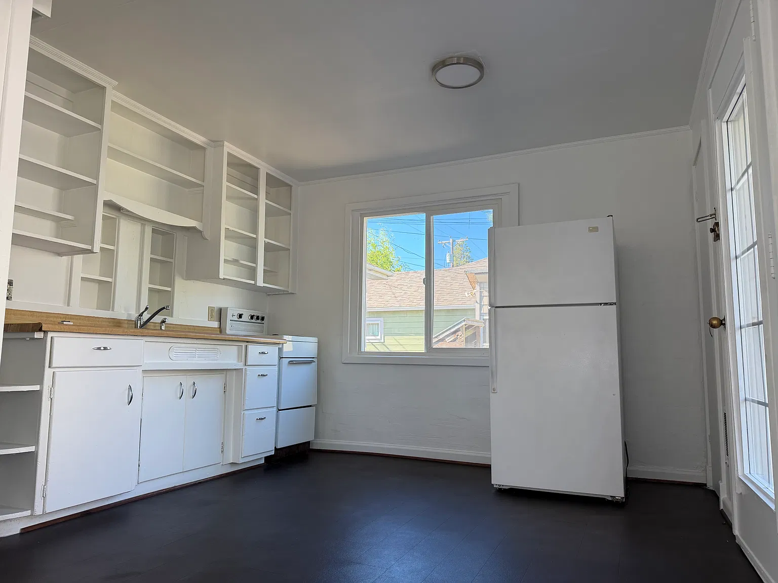 1 bed, $950 — Photo 3