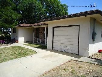 2nd image of 514 2nd St