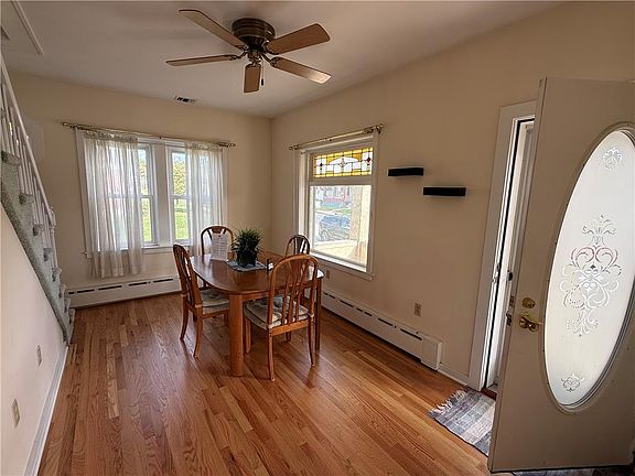 4th image of 158 S 5th St