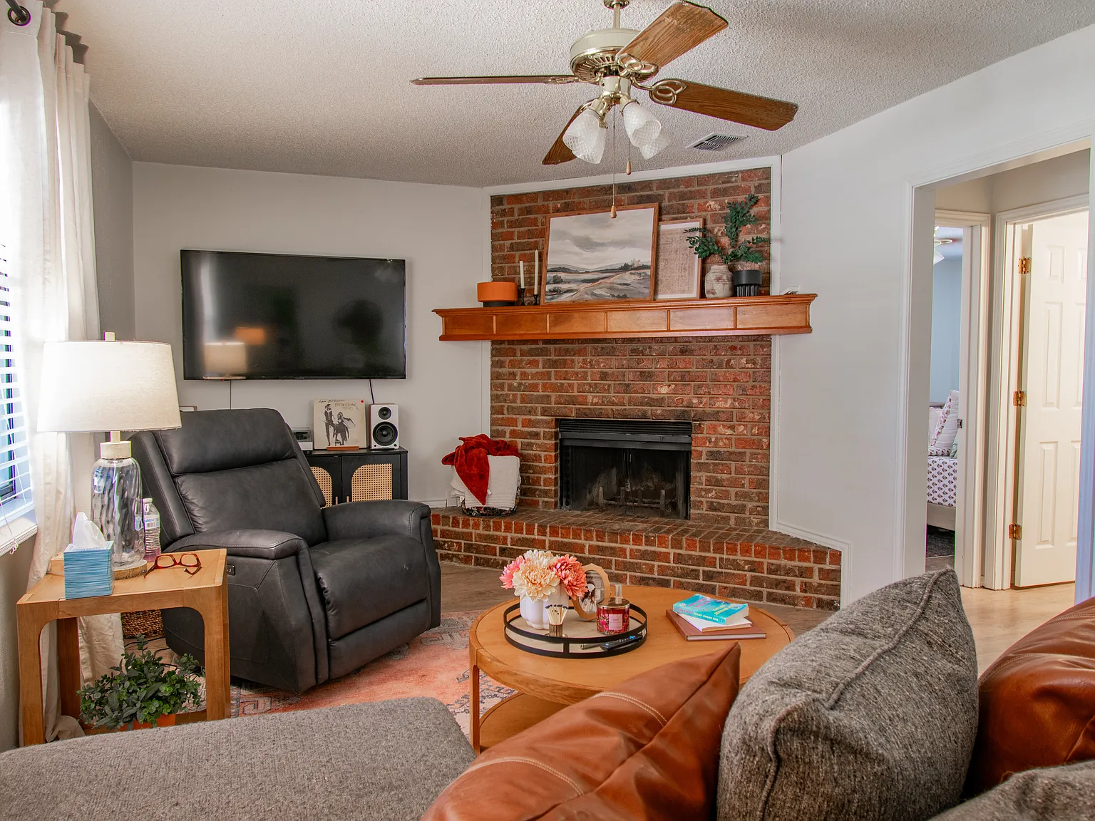 3 bed, 1259 sqft, $1,200 — Photo 3