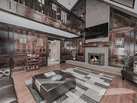 5th image of 2166 Dow Dr
