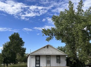 412 4th Ave, Wall, SD 57790