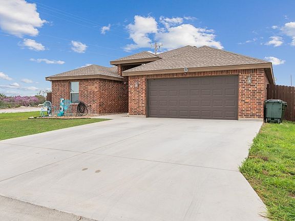 2nd image of 319 Javier Dr