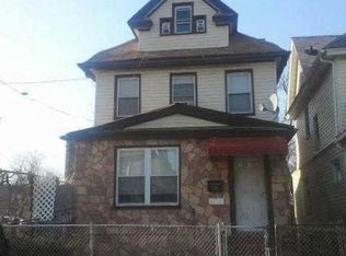 16405 107th Ave, Queens, NY 11433