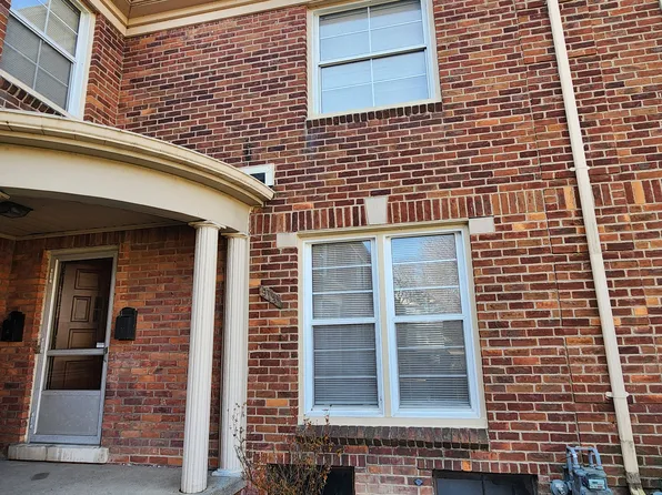 913 Vernier Rd #1, Grosse Pointe, MI 48236