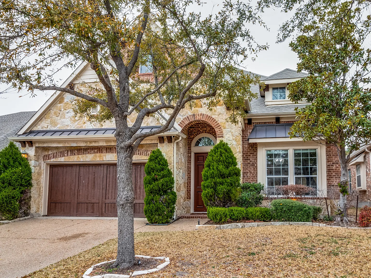 4 bed, 3808 sqft, $5,750 — Photo 1