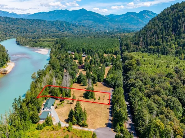 42683 Waters View Court, Concrete, WA 98237