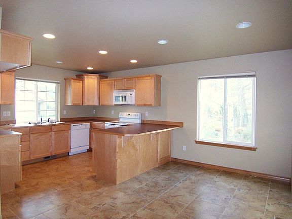 Kitchen and dining area