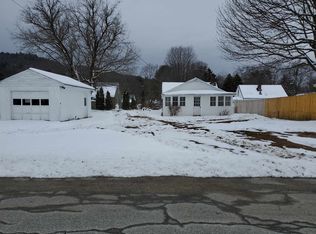 14 Congress St, Claremont, NH 03743