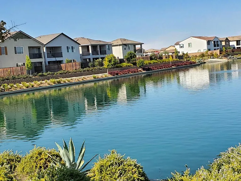 3919 Watermist Way — Photo 4