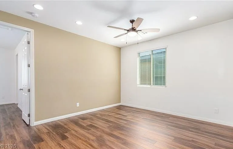 12556 Skylight View St — Photo 32