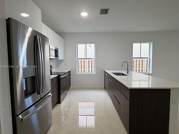 3rd image of 27350 SW 133rd Path